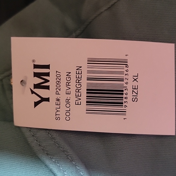 YMI Crop jeans - Picture 5 of 5